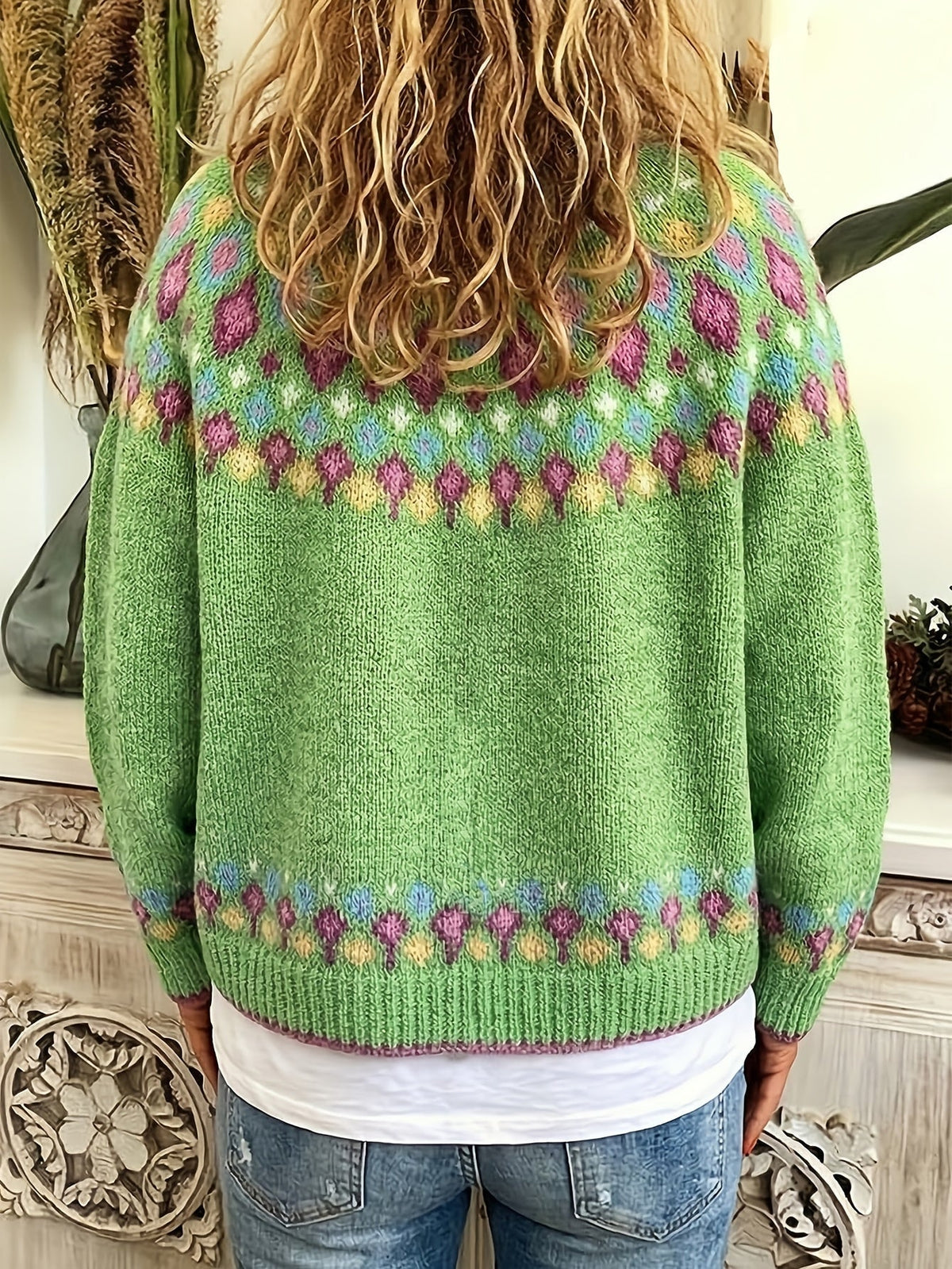 Embroidered Buttoned Cardigan