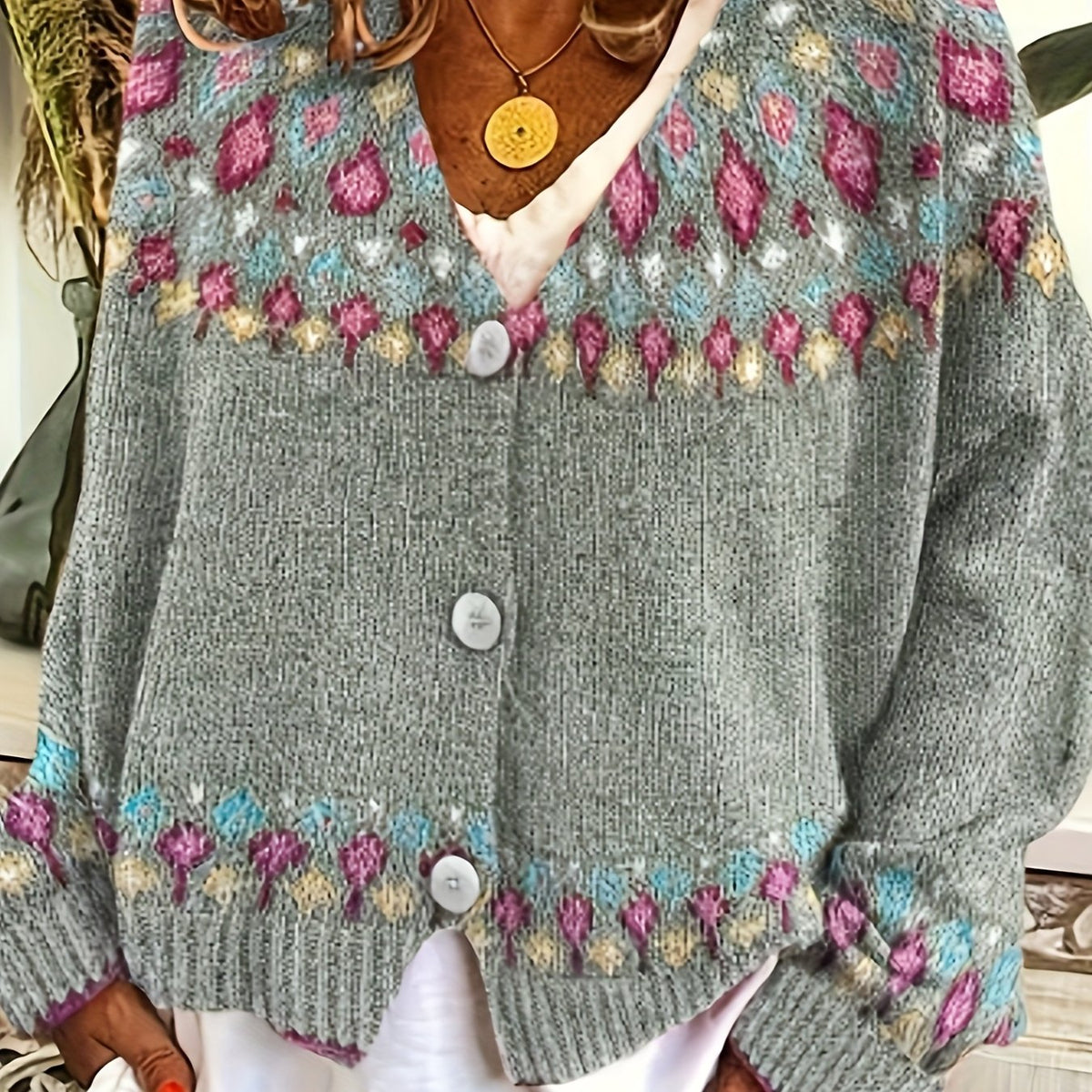 Embroidered Buttoned Cardigan