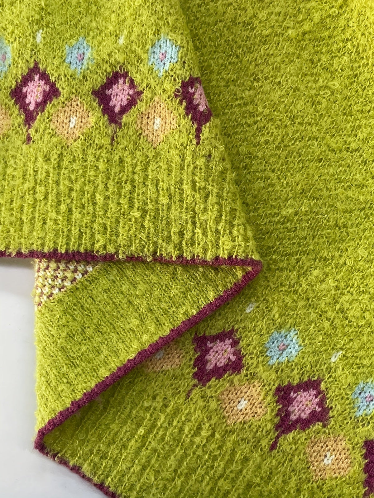 Embroidered Buttoned Cardigan