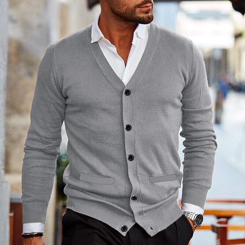 Fitted Buttoned V-Neck Cardigan